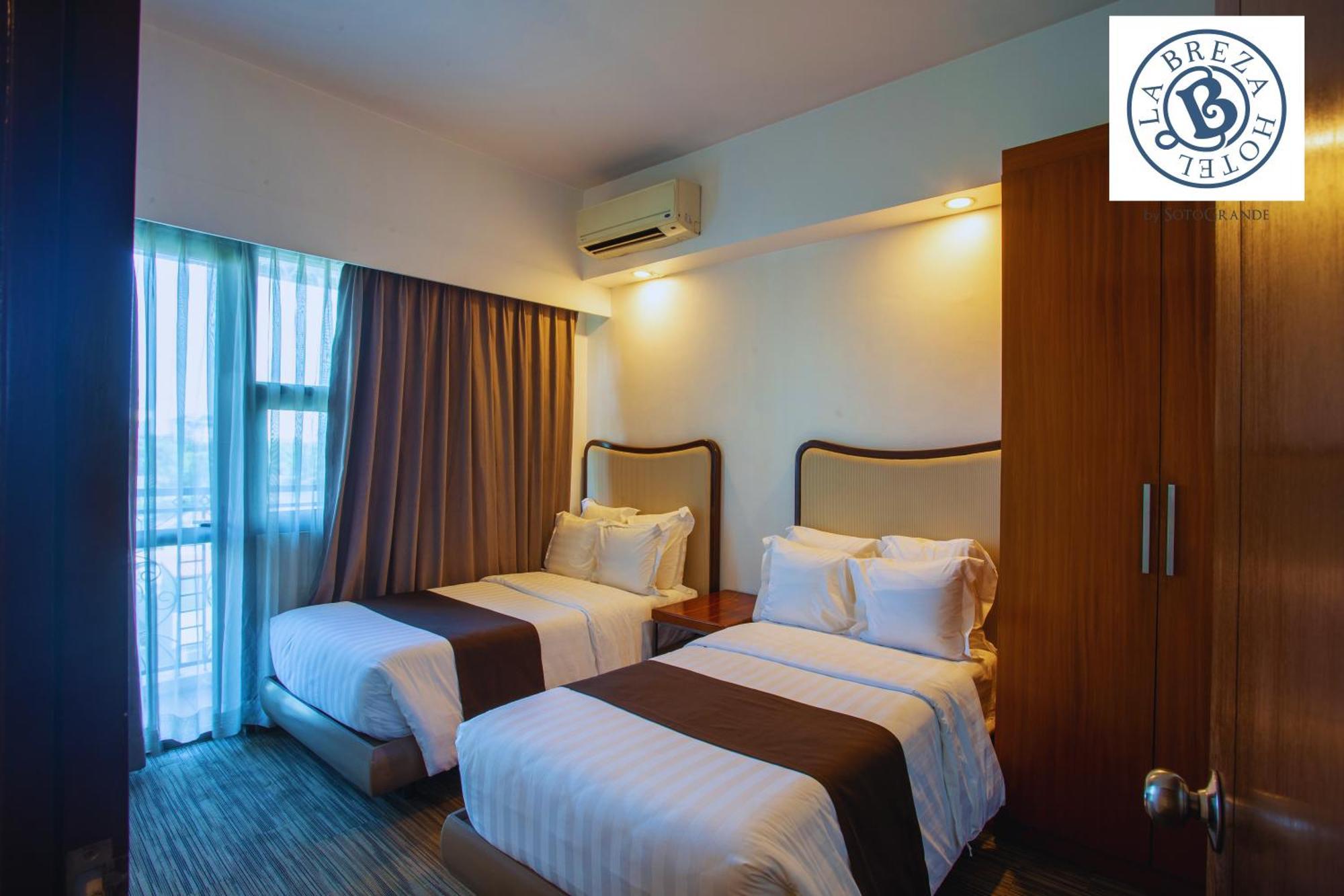 La Breza Hotel Кесон-Сити Экстерьер фото